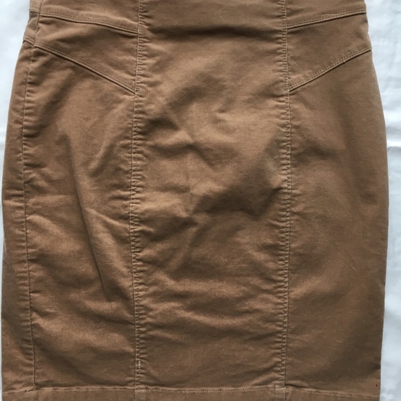 Ann Taylor Petite corduroy skirt, size 8P - Picture 2 of 4